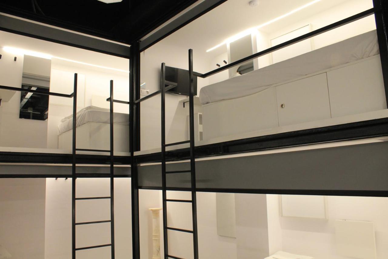 Hotel Cápsula M Pods 2*