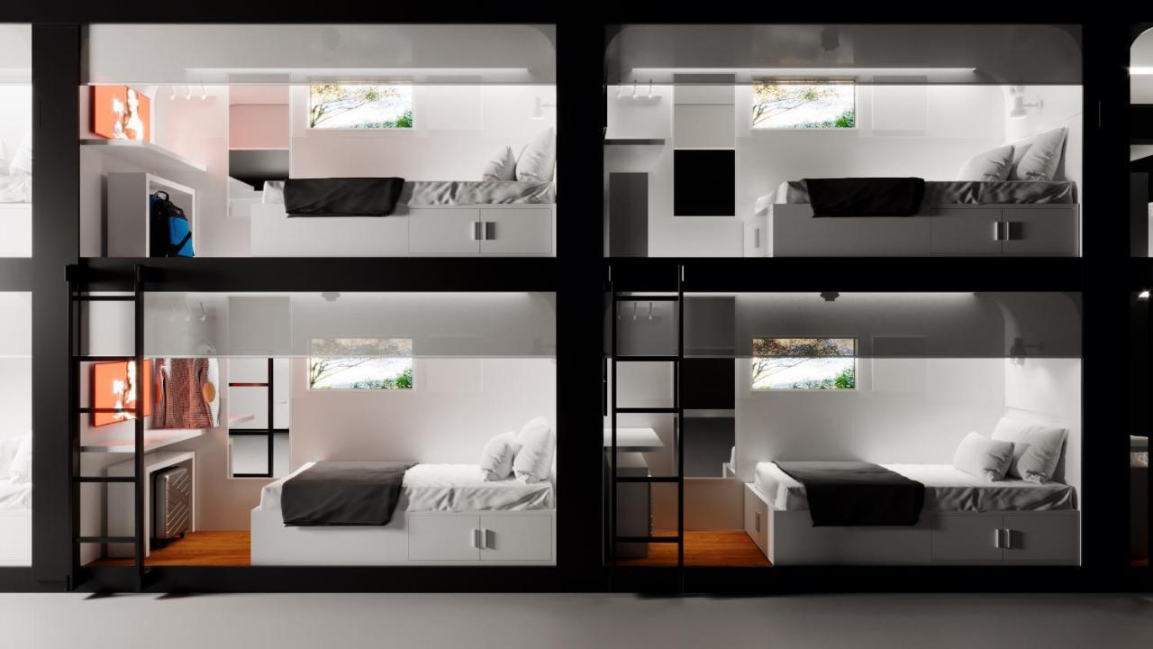 M Pods Hotel Cápsula